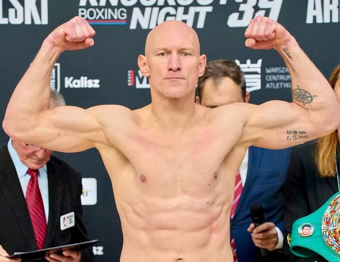 Wlodarczyk, age 44, wins interim bridgerweight belt